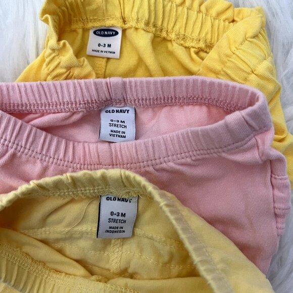 Old Navy Baby Girl 0-3 Months Bundle Bodysuits Pants Shorts - Picture 3 of 4